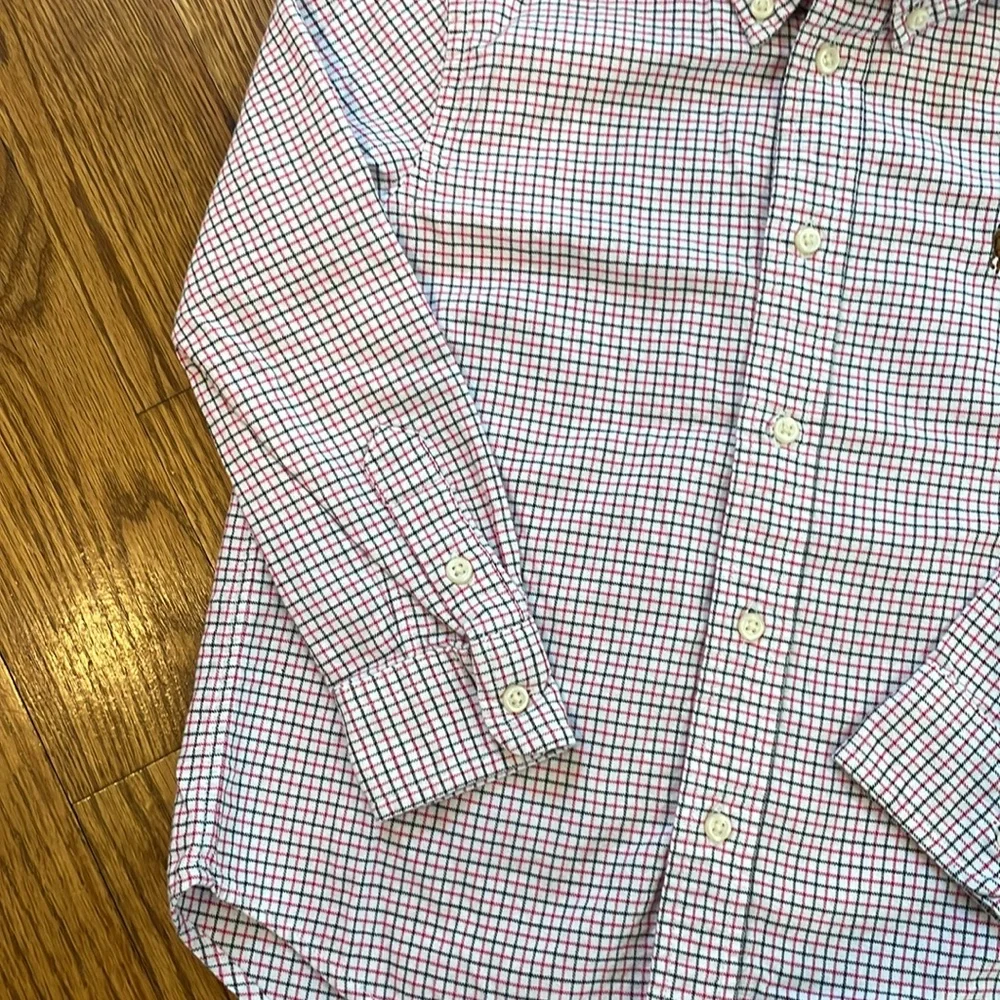 Boy’s Ralph Lauren Button Up/Button Down Shirt. Size 5. Like New Condition.